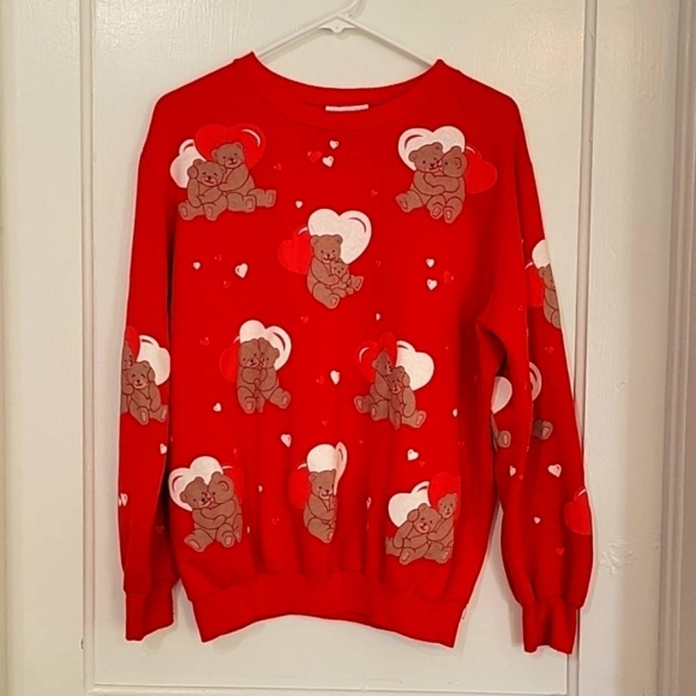 Cute retro vintage sweater valentines hearts bears theme graphic print crewneck